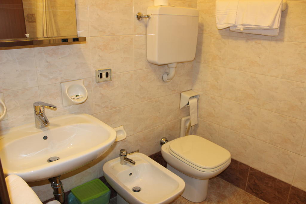 Albergo Napoleone Sant'Ambrogio di Valpolicella Bilik gambar