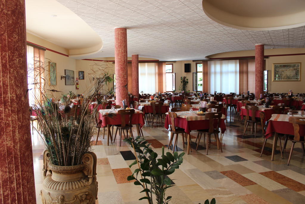 Albergo Napoleone Sant'Ambrogio di Valpolicella Luaran gambar