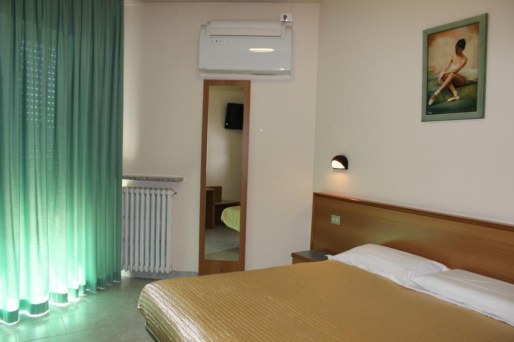 Albergo Napoleone Sant'Ambrogio di Valpolicella Luaran gambar