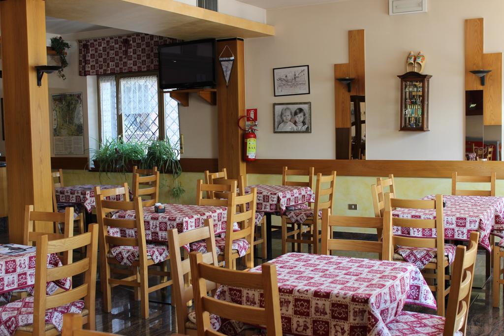 Albergo Napoleone Sant'Ambrogio di Valpolicella Luaran gambar